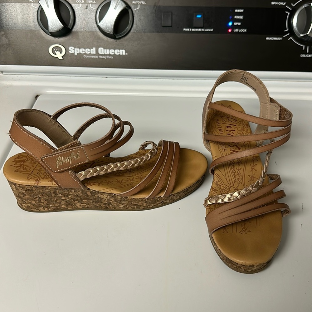 Blowfish Malibu Kids Platform Sandals, Size 5